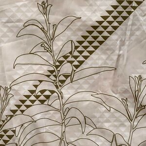 Sig Zane Women's Button Down Shirt in Cream and Olive